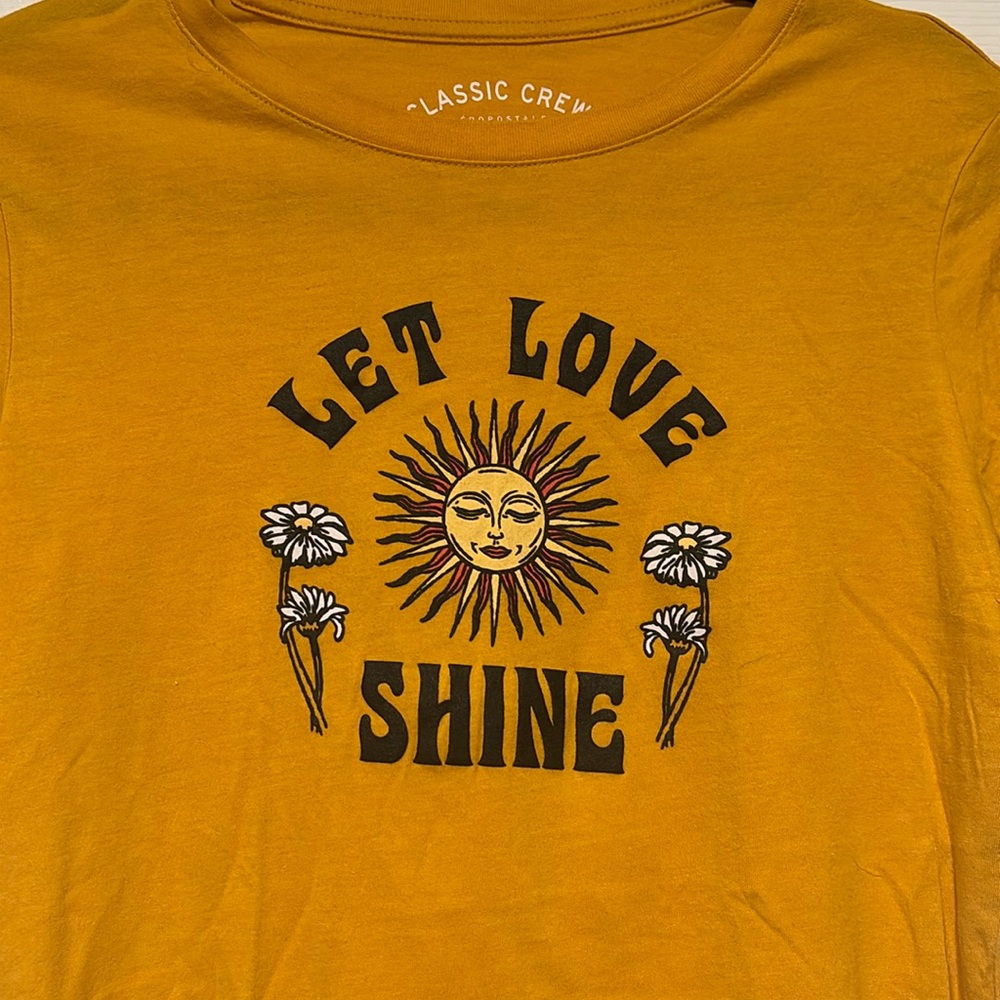 🌞 Aeropostale Let Love Shine tshirt Large 🌞